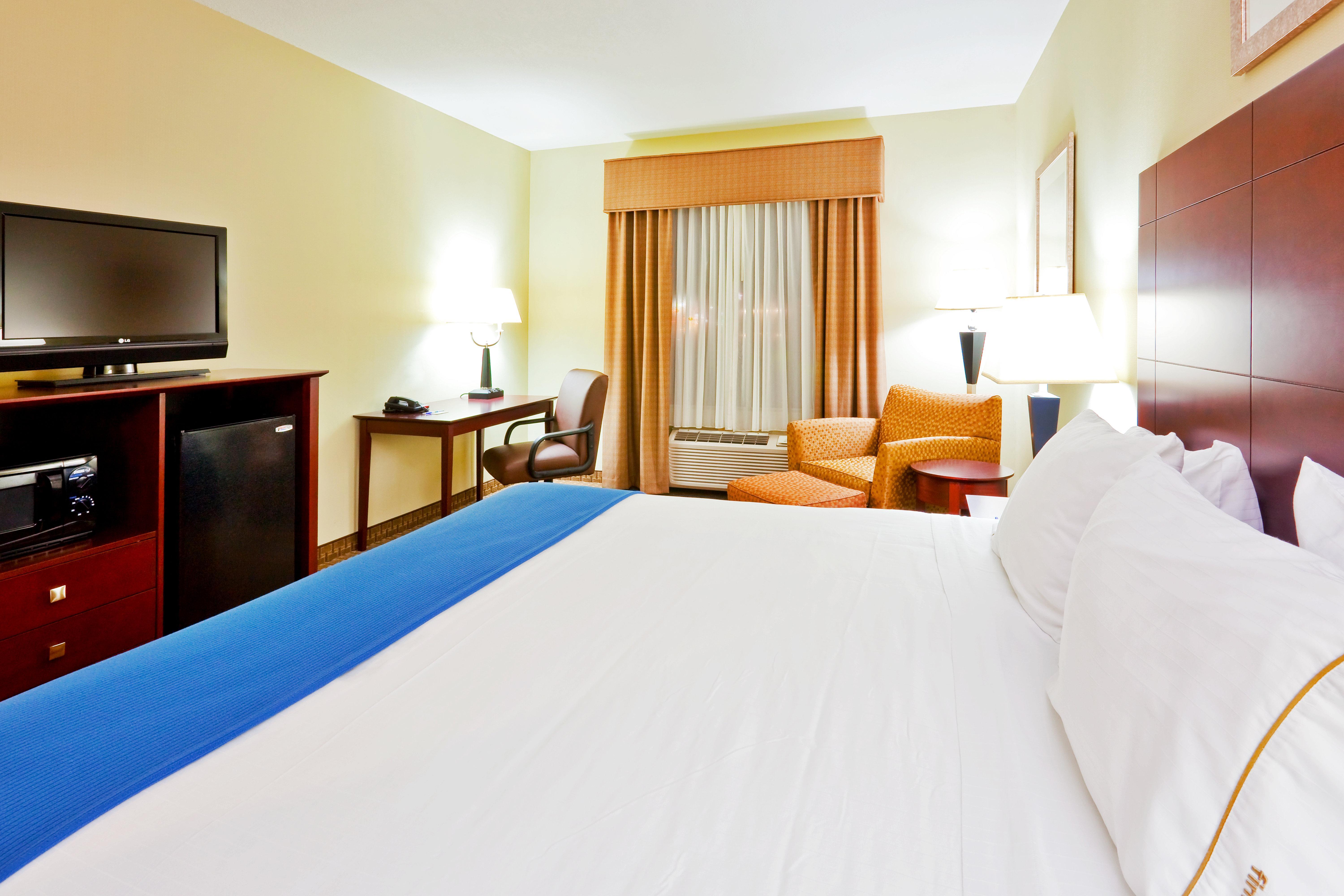 Holiday Inn Express Hotel & Suites-Magee, An Ihg Hotel Exterior photo